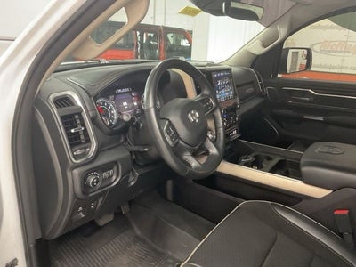 2022 RAM 1500 Laramie Crew Cab 4x4 5'7' Box
