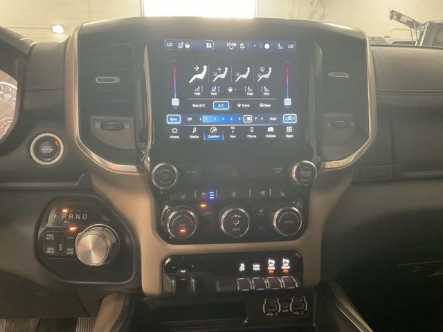 2022 RAM 1500 Laramie Crew Cab 4x4 5'7' Box