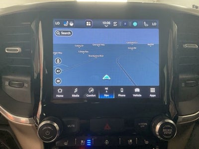 2022 RAM 1500 Laramie Crew Cab 4x4 5'7' Box