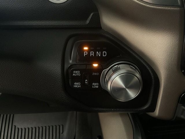 2022 RAM 1500 Laramie Crew Cab 4x4 5'7' Box