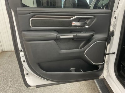 2022 RAM 1500 Laramie Crew Cab 4x4 5'7' Box