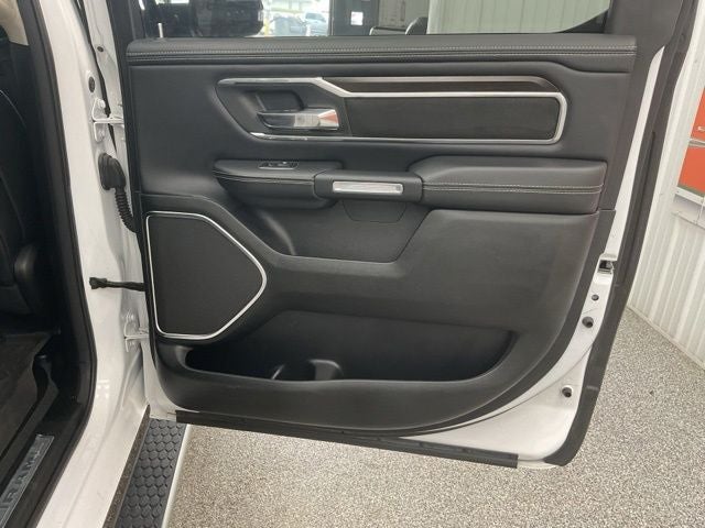 2022 RAM 1500 Laramie Crew Cab 4x4 5'7' Box