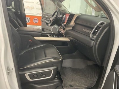 2022 RAM 1500 Laramie Crew Cab 4x4 5'7' Box