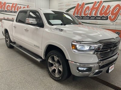 2022 RAM 1500 Laramie Crew Cab 4x4 5'7' Box