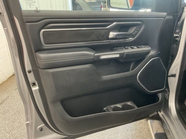 2023 RAM 1500 Laramie Crew Cab 4x4 5'7' Box
