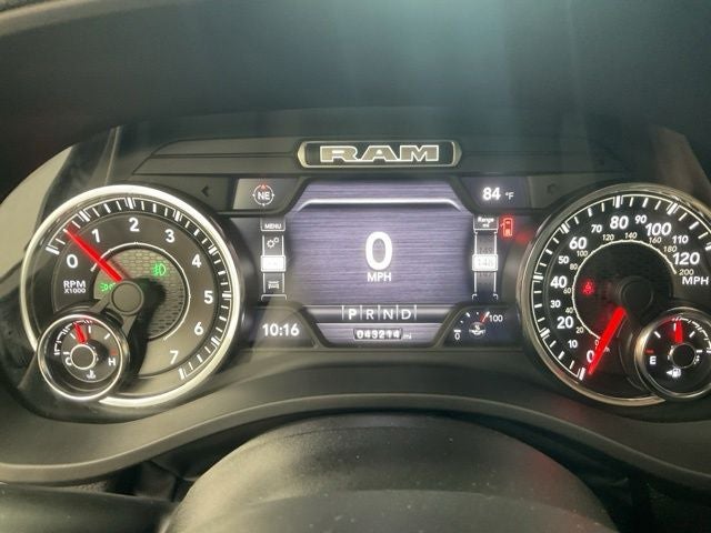 2023 RAM 1500 Laramie Crew Cab 4x4 5'7' Box