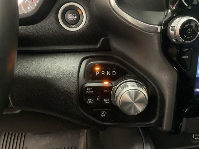2023 RAM 1500 Laramie Crew Cab 4x4 5'7' Box