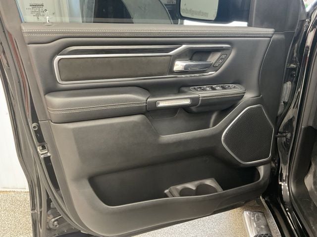 2023 RAM 1500 Laramie Crew Cab 4x4 5'7' Box