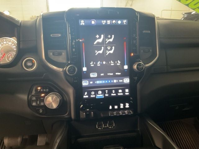 2023 RAM 1500 Laramie Crew Cab 4x4 5'7' Box