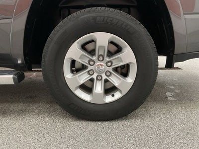 2021 RAM 1500 Laramie Crew Cab 4x4 5'7' Box