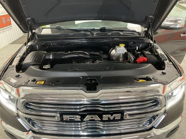 2021 RAM 1500 Laramie Crew Cab 4x4 5'7' Box