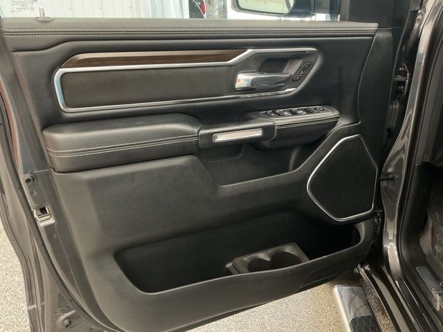 2021 RAM 1500 Laramie Crew Cab 4x4 5'7' Box