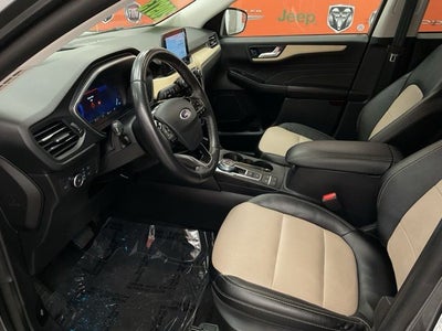 2022 Ford Escape Titanium