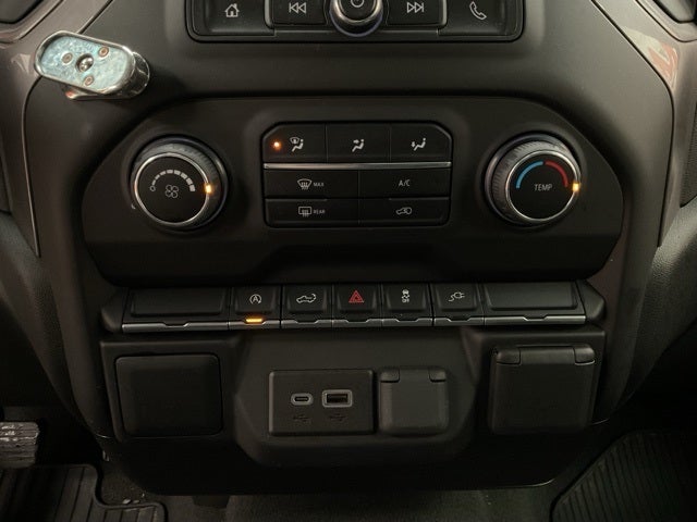 2022 Chevrolet Silverado 1500 LTD 4WD Double Cab Standard Bed Custom