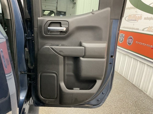 2022 Chevrolet Silverado 1500 LTD 4WD Double Cab Standard Bed Custom