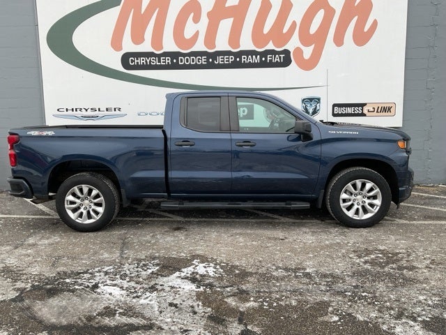 2022 Chevrolet Silverado 1500 LTD 4WD Double Cab Standard Bed Custom