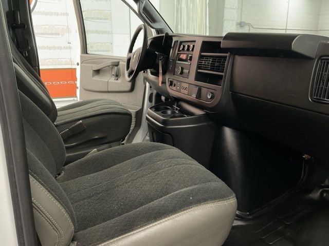 2024 Chevrolet Express Cargo RWD 2500 Regular Wheelbase WT