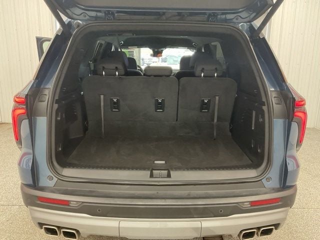 2025 Chevrolet Traverse FWD LT
