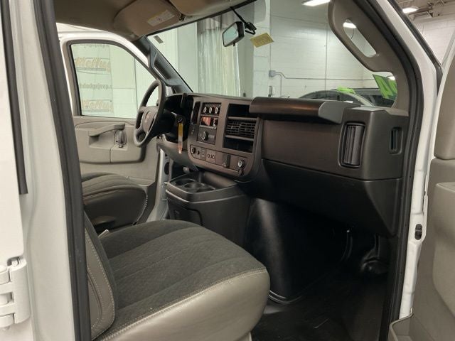 2024 GMC Savana Cargo RWD 2500 Regular Wheelbase Work Van