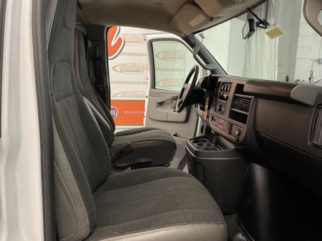2024 GMC Savana Cargo RWD 2500 Regular Wheelbase Work Van