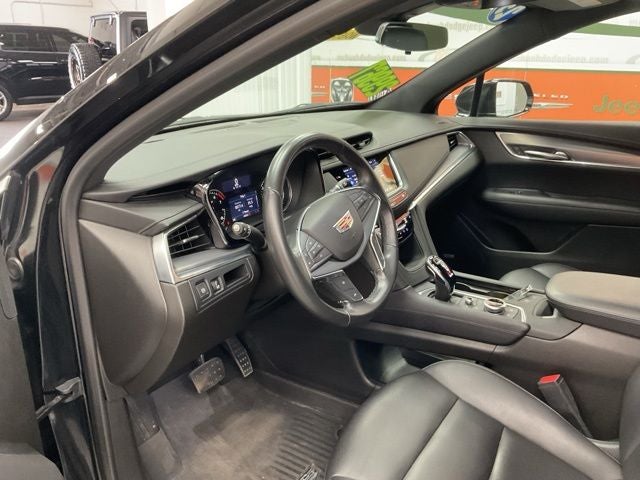 2023 Cadillac XT5 FWD Luxury