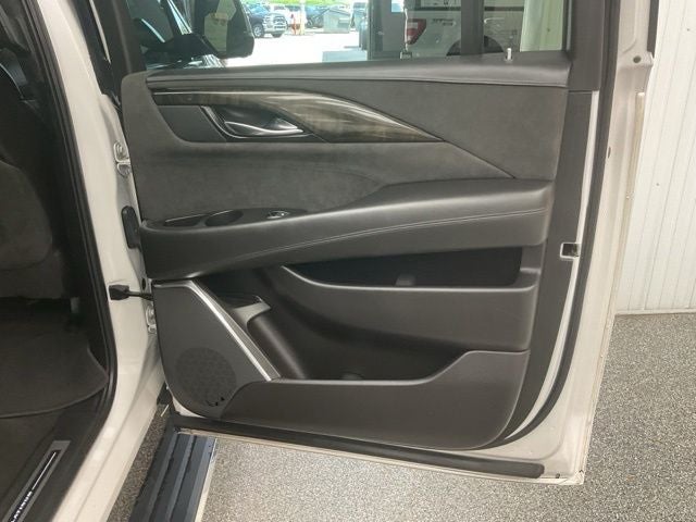 2020 Cadillac Escalade ESV 4WD Platinum