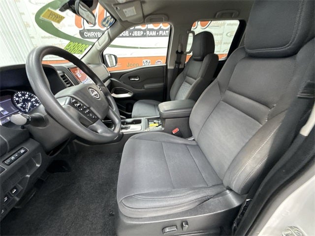 2022 Nissan Frontier Crew Cab SV 4x4