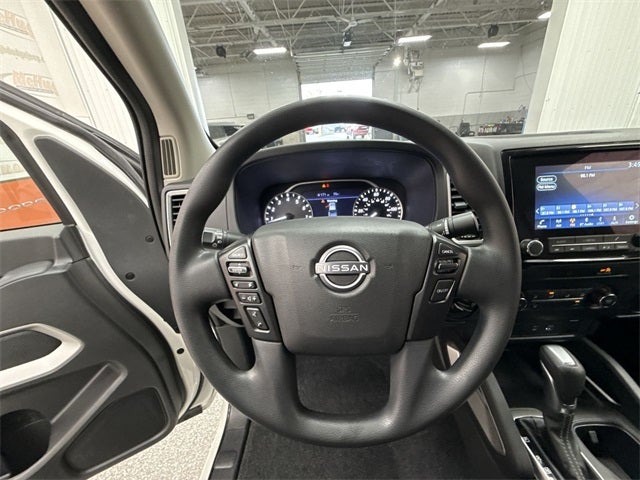 2022 Nissan Frontier Crew Cab SV 4x4