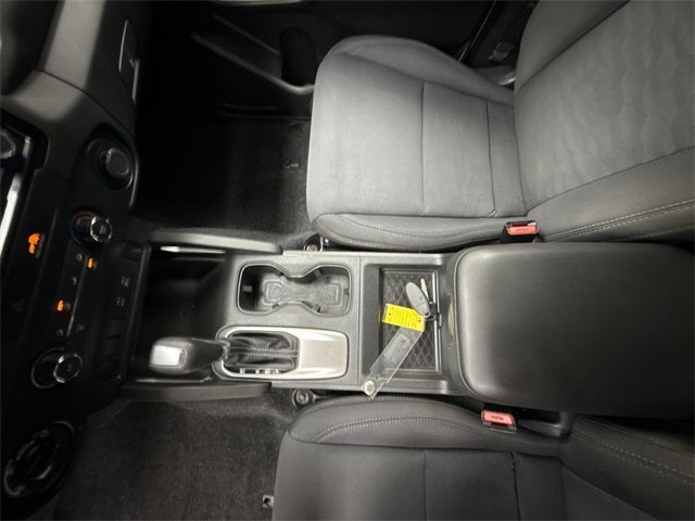 2022 Nissan Frontier Crew Cab SV 4x4