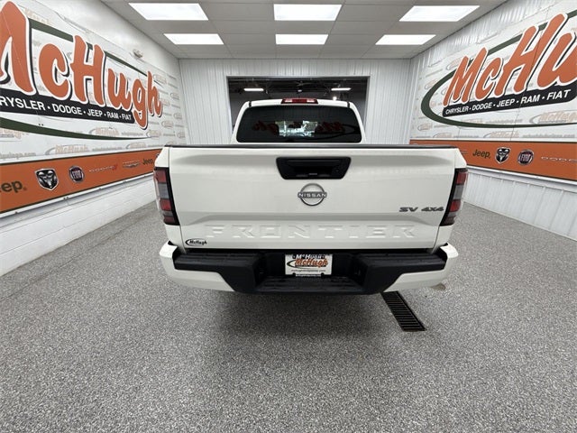 2022 Nissan Frontier Crew Cab SV 4x4