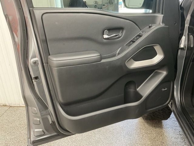 2023 Nissan Frontier Crew Cab Long Bed SV 4x4