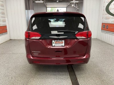 2023 Chrysler Voyager LX