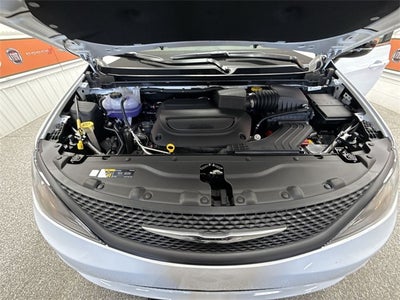 2026 Chrysler Voyager VOYAGER LX