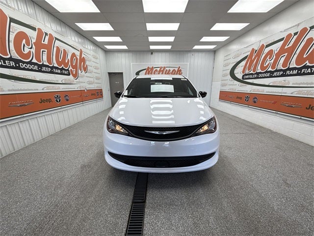 2026 Chrysler Voyager VOYAGER LX