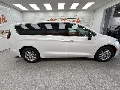 2026 Chrysler Voyager VOYAGER LX