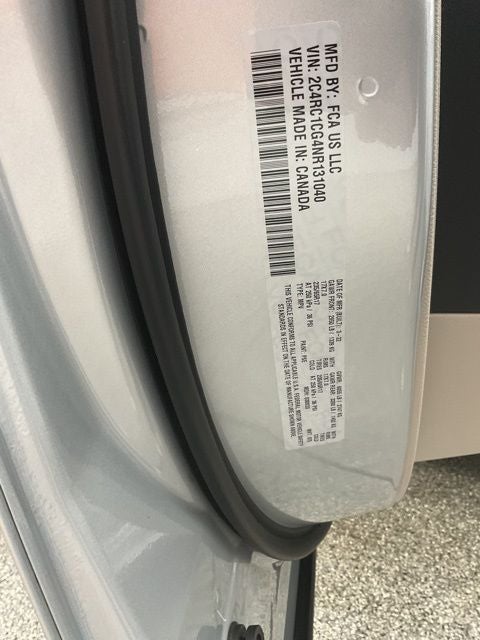 2022 Chrysler Voyager LX