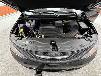 2026 Chrysler Voyager VOYAGER LX