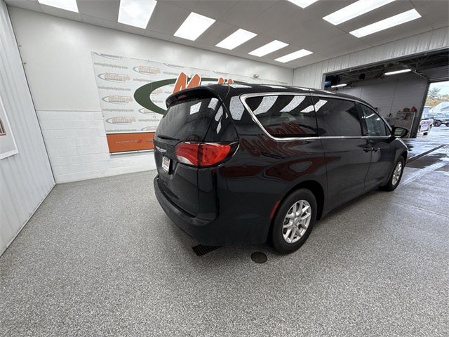 2026 Chrysler Voyager VOYAGER LX