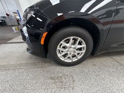 2026 Chrysler Voyager VOYAGER LX