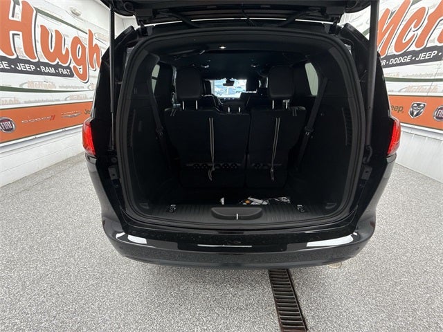 2026 Chrysler Voyager VOYAGER LX