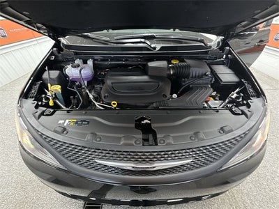 2026 Chrysler Voyager VOYAGER LX