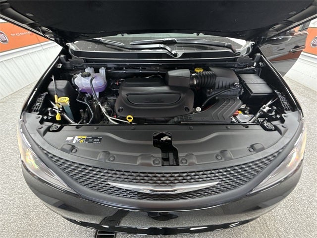 2026 Chrysler Voyager VOYAGER LX