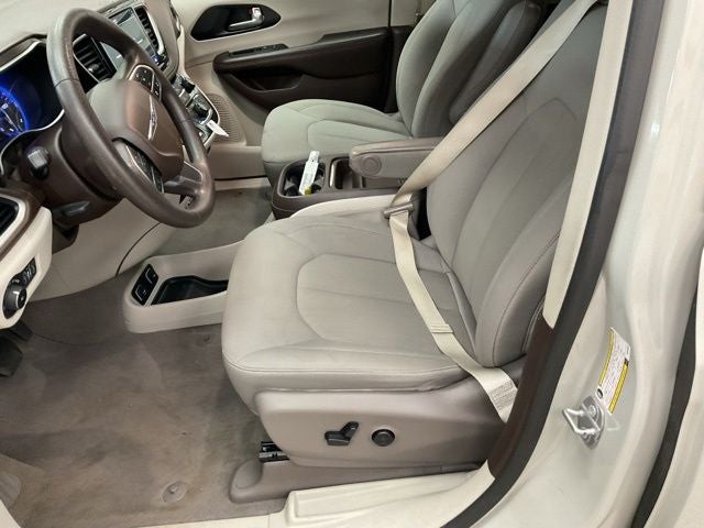 2021 Chrysler Pacifica Touring