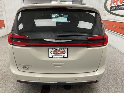 2021 Chrysler Pacifica Touring