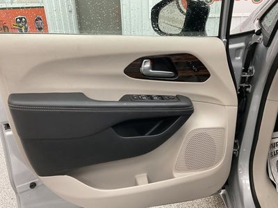 2024 Chrysler Pacifica Limited