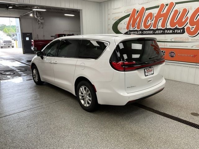 2027 Chrysler Pacifica PACIFICA SELECT AWD