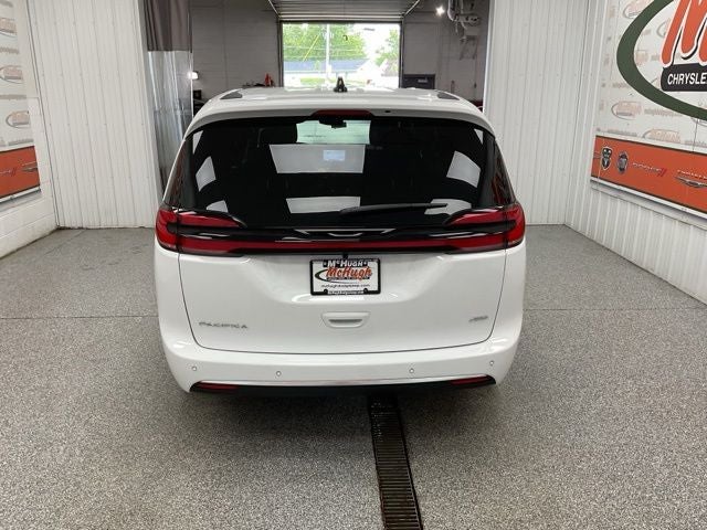 2027 Chrysler Pacifica PACIFICA SELECT AWD