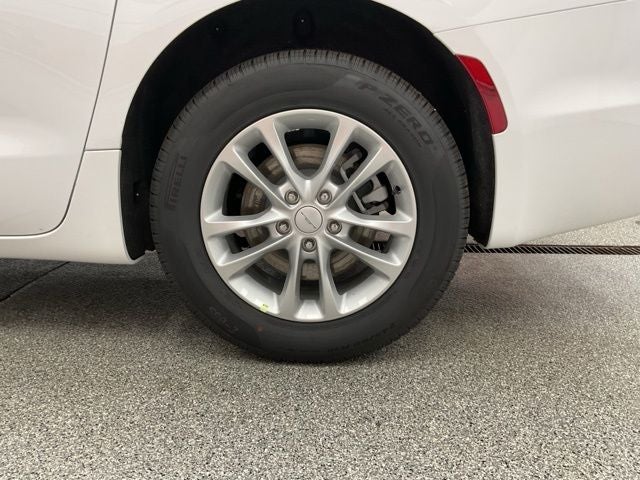 2027 Chrysler Pacifica PACIFICA SELECT AWD