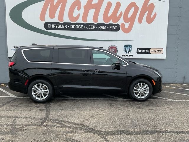 2027 Chrysler Pacifica PACIFICA SELECT AWD