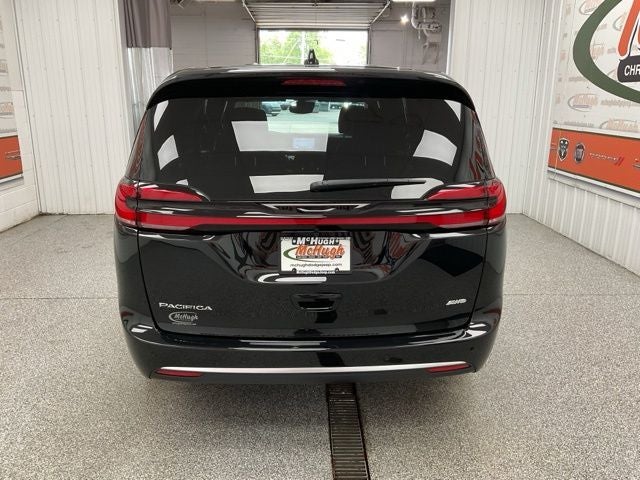 2027 Chrysler Pacifica PACIFICA SELECT AWD